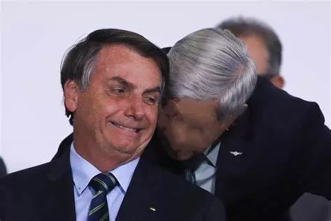 Servidor da Abin Schneider disse ao STF que Ramagem despachava com Bolsonaro e tinha sala no Planalto